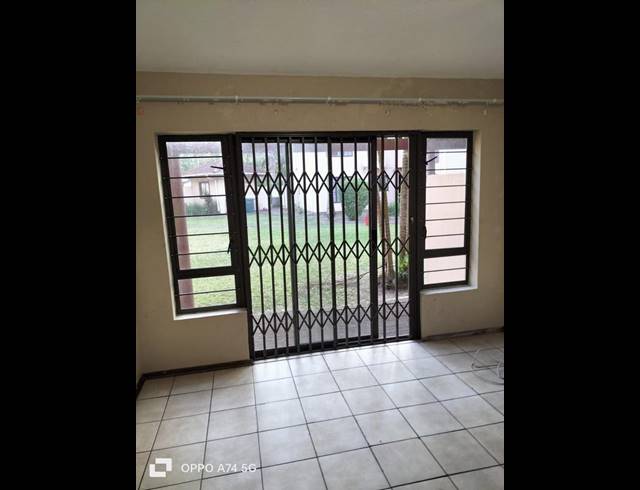 2 BEDROOM PROPERTY TO RENT IN MEER EN SEE